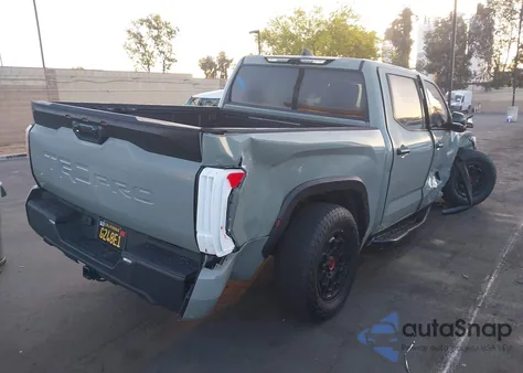 2022 Toyota Tundra Hybrid Trd Pro из США, поврежденный, VIN 5TFPC5DB7NX011817